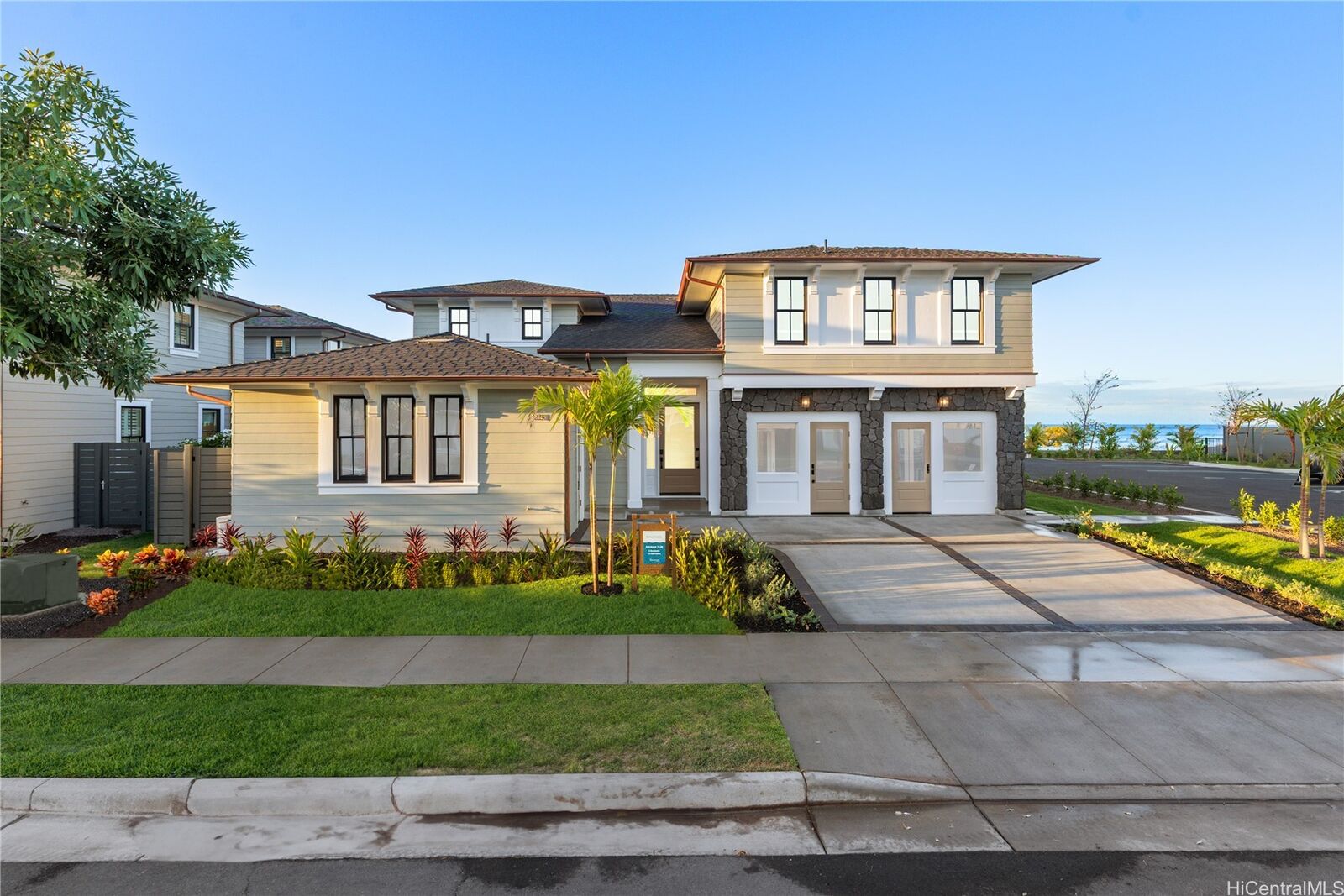 Property Photo: 91-1375 Halili Street HI 96706