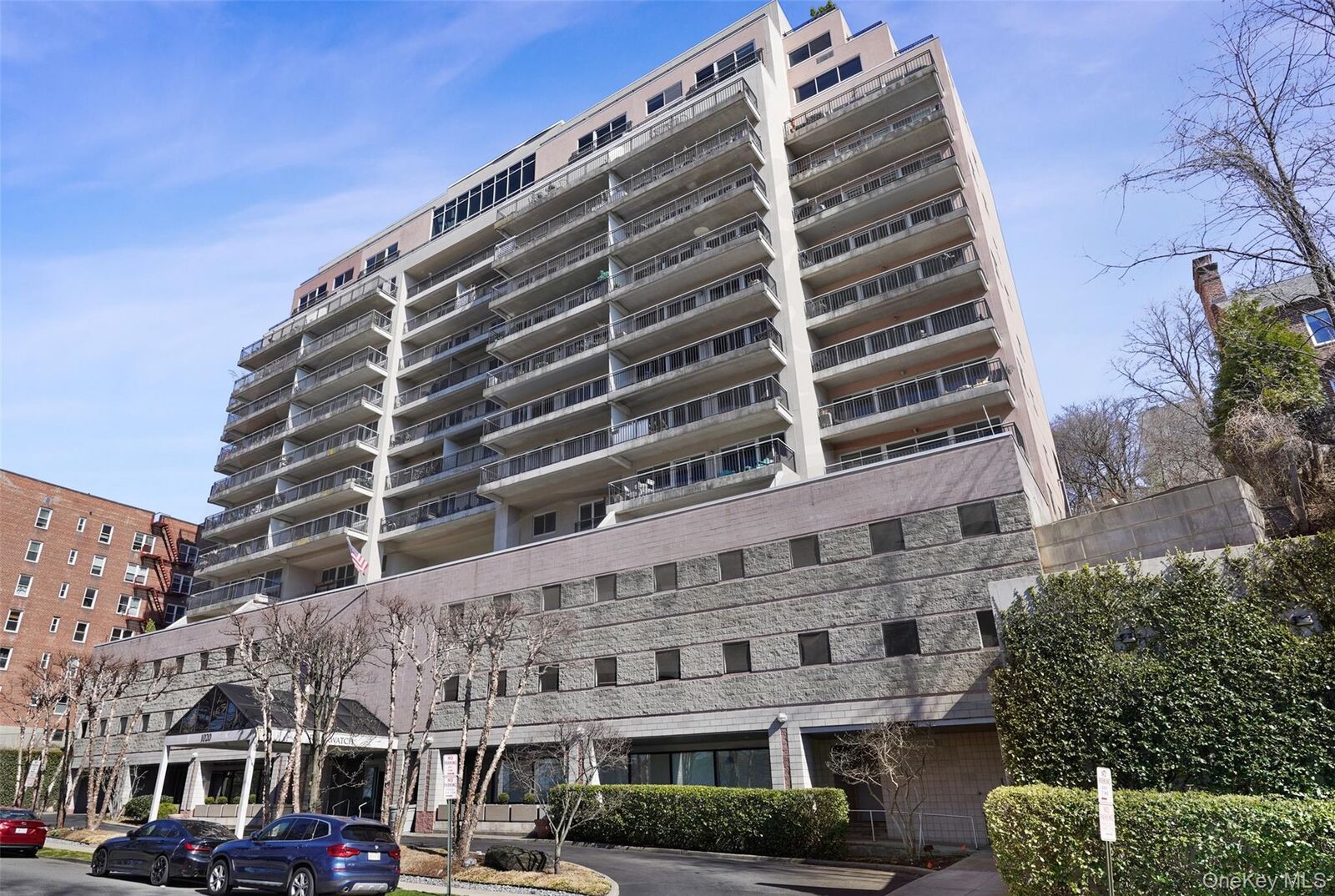 Property Photo: 1020 Warburton Avenue 6C NY 10701