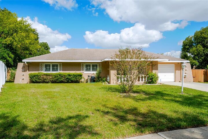 Property Photo:  4675 Carmel Street  FL 32808