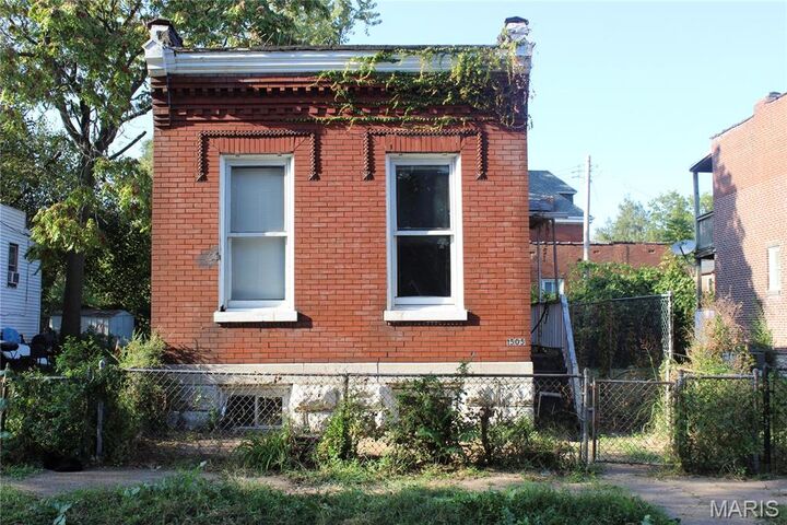 1505 Farragut Street  St Louis MO 63107 photo