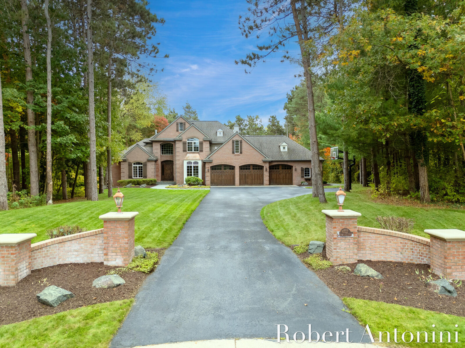 Property Photo:  4777 Windcliff Drive NE  MI 49341