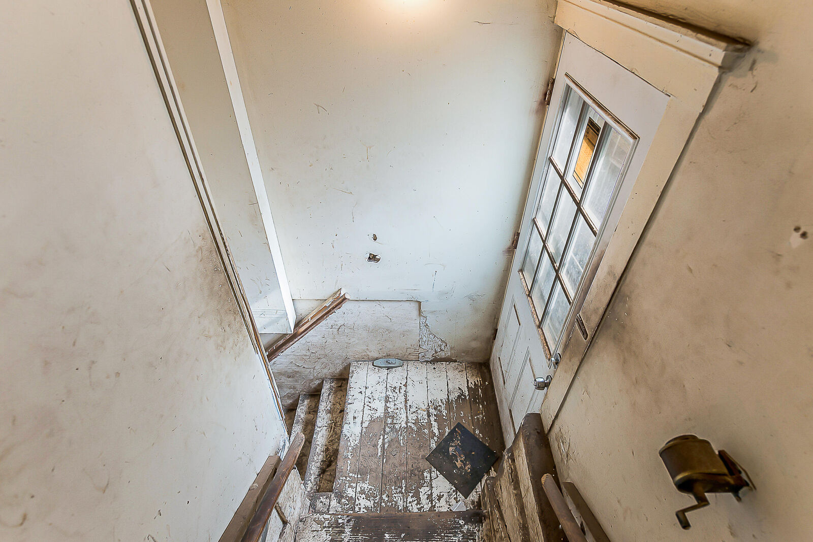 Property Photo:  423 N Hamilton Street  MI 48197 