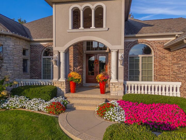 Property Photo:  47 Stonebrook Court  IL 61704