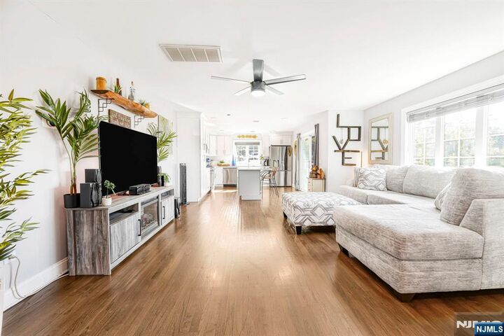 Property Photo:  615 Prospect Avenue B  NJ 07022 