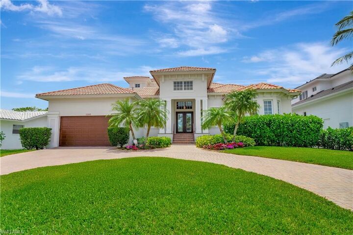 Property Photo: 1380 Marlin Dr FL 34102