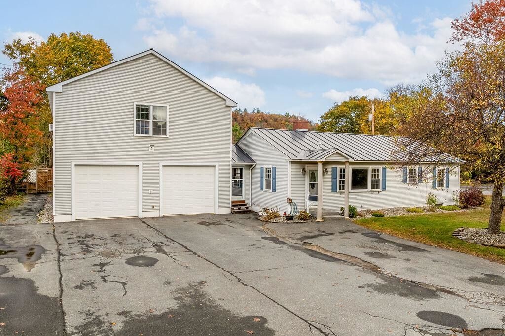 Property Photo:  27 Ash Street  VT 05001 