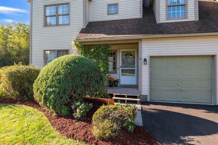 Property Photo:  9 White Lilac Way  VT 05446