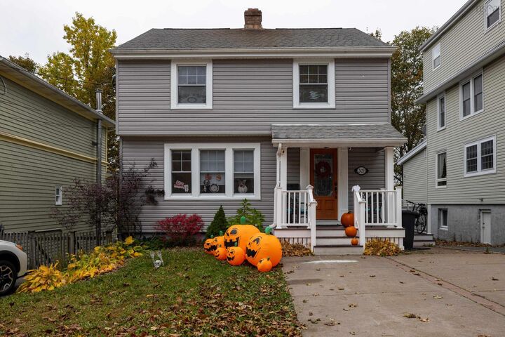 2420 Westmount Street  Halifax NS B3L 3G6 photo