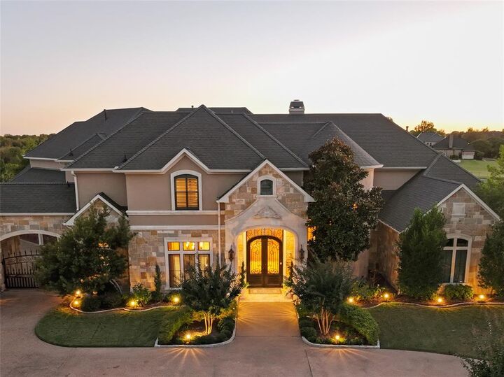 Property Photo: 170 Yorkshire Drive TX 75032