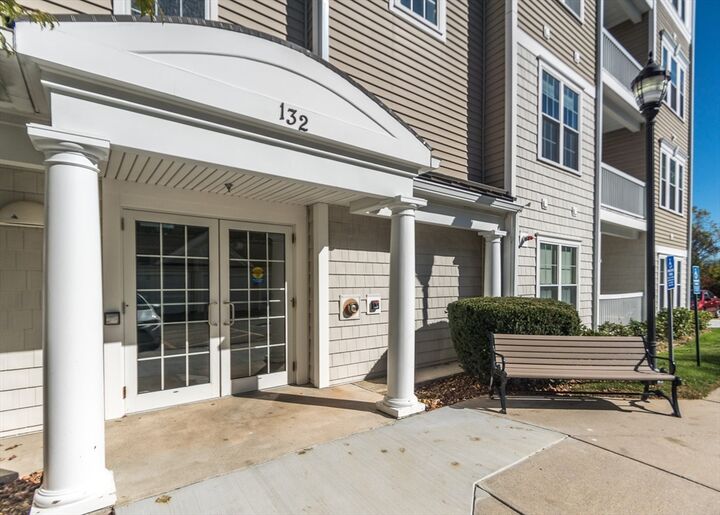 Property Photo: 132 Clocktower Drive 4209 MA 02452