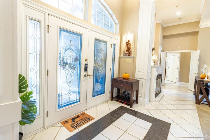 Property Photo: 2628 Holley Club Dr FL 32566