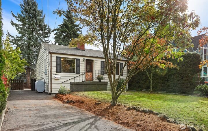 Property Photo: 7536 13th Avenue NW WA 98117