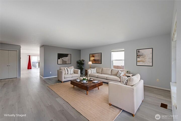 Property Photo: 44 SW Festival Street WA 98277