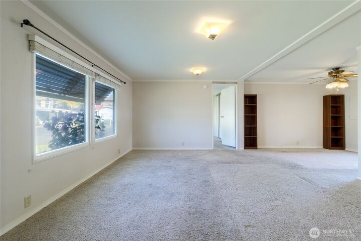 Property Photo: 826 SE Scenic View Drive WA 99324