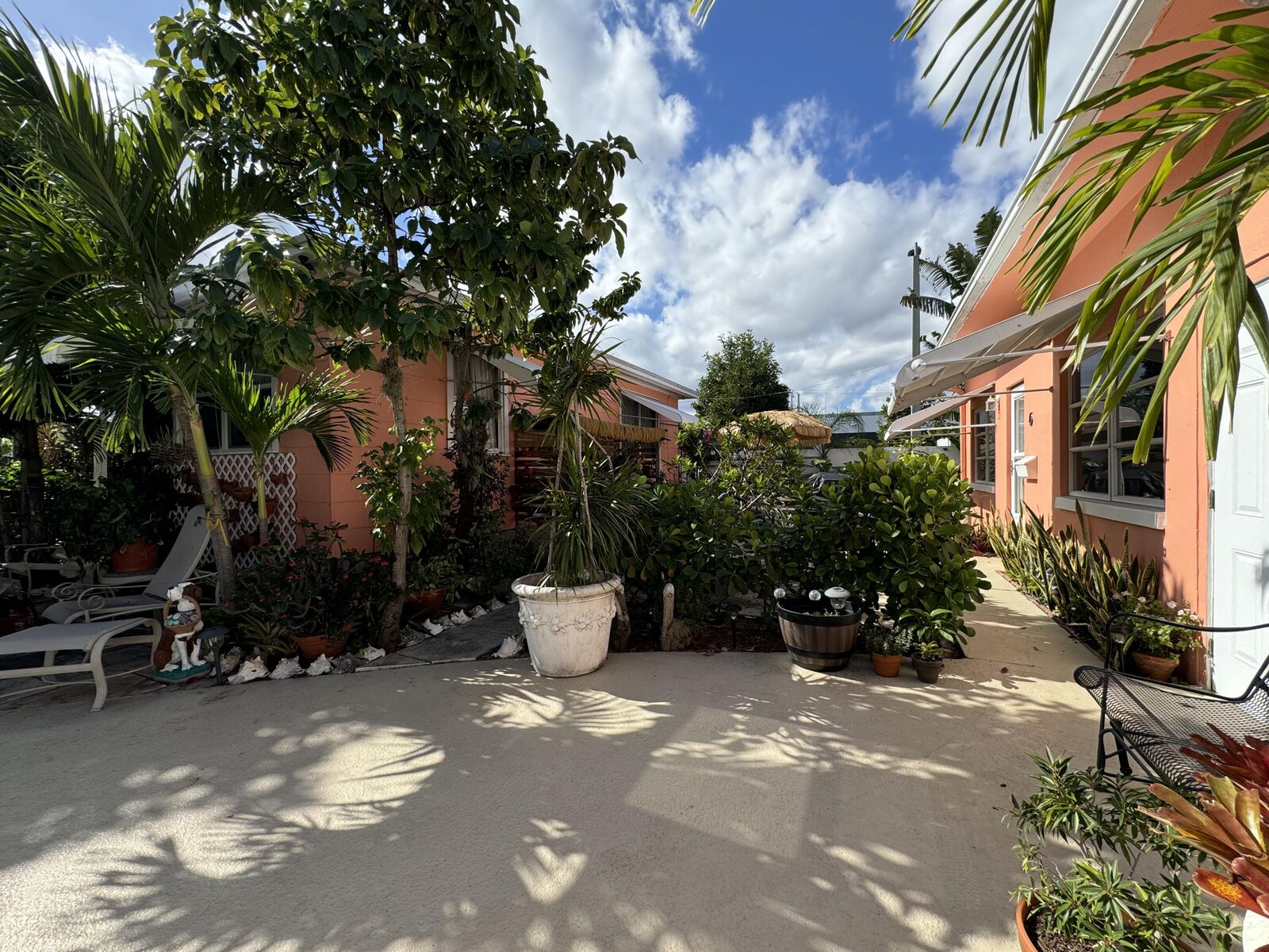 Property Photo: 311 Pershing Way 2 FL 33401