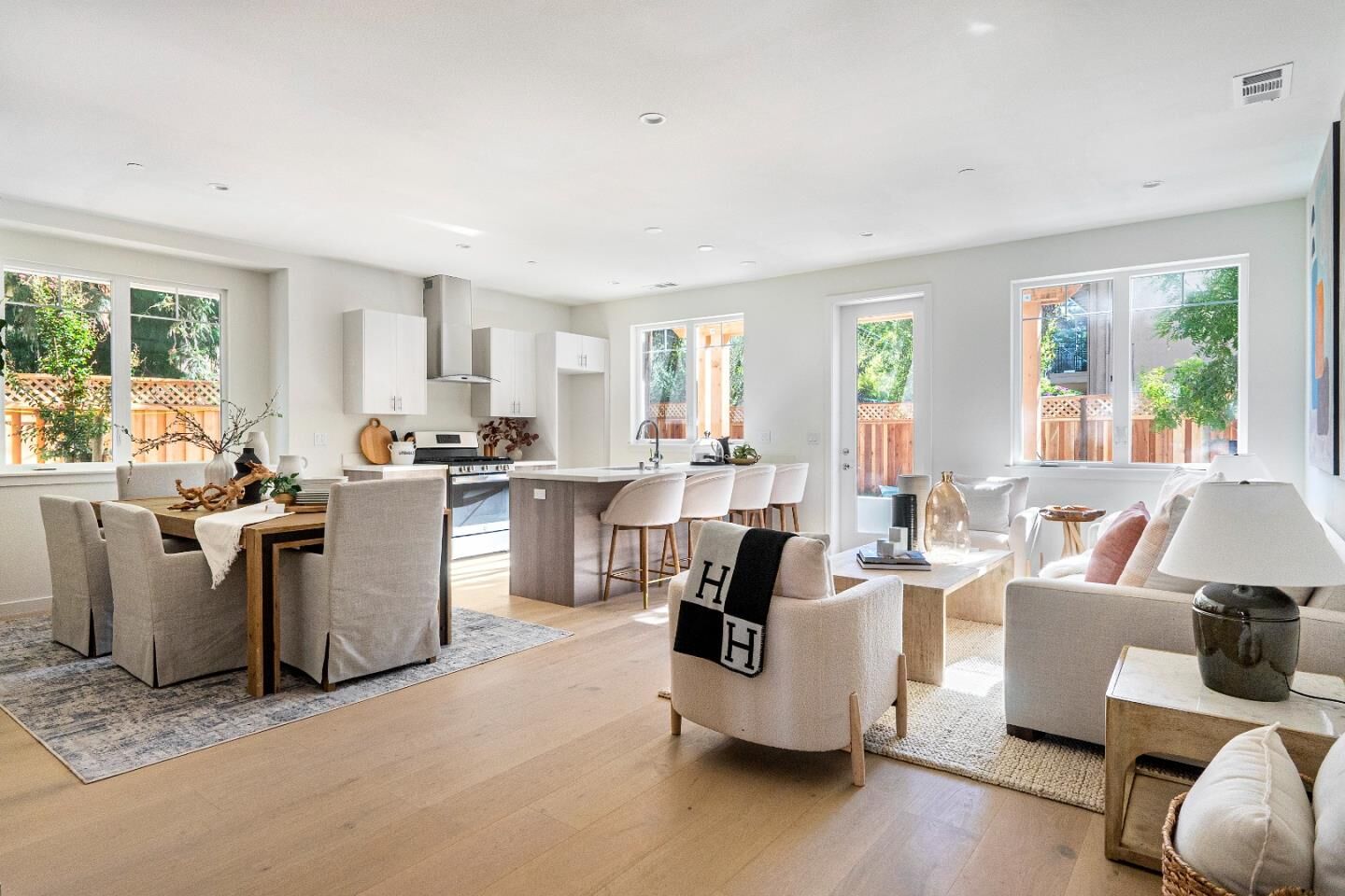 Property Photo:  149 Flynn Avenue  CA 94043 