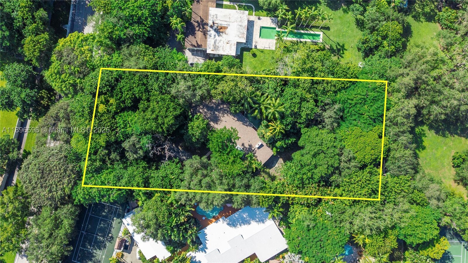 Property Photo: 15000 Old Cutler Rd FL 33158
