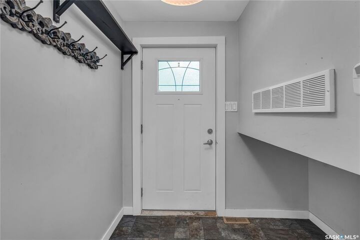Property Photo: 204 4th Street E SK S7H 1J1
