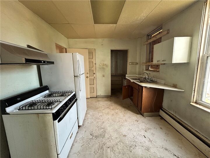 Property Photo: 5201 Wellesley Ave PA 15206