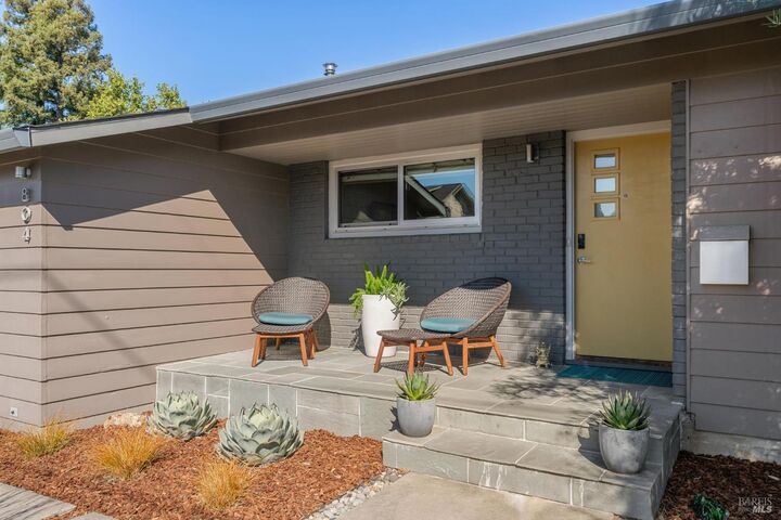 Property Photo:  804 Josephine Lane  CA 95448