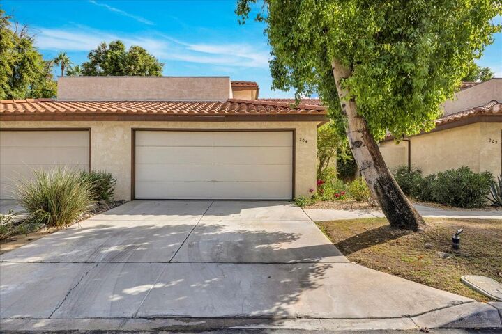 Property Photo: 204 Lakecrest Lane CA 92260