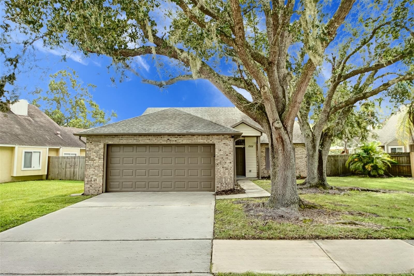 Property Photo:  1068 Brielle Court  FL 32765