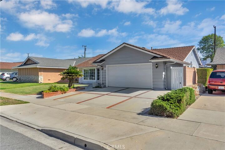 Property Photo: 811 N Handy Street CA 92867