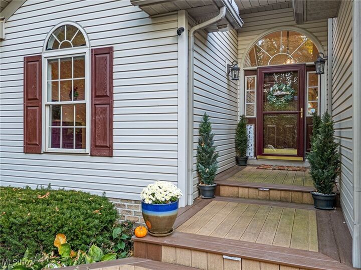 Property Photo:  3917 Cayugas Drive  OH 44319 