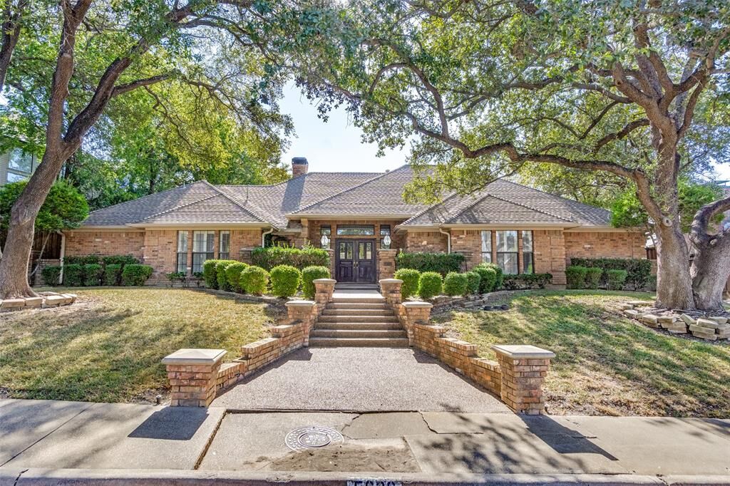 Property Photo:  5626 Twin Brooks Drive  TX 75252