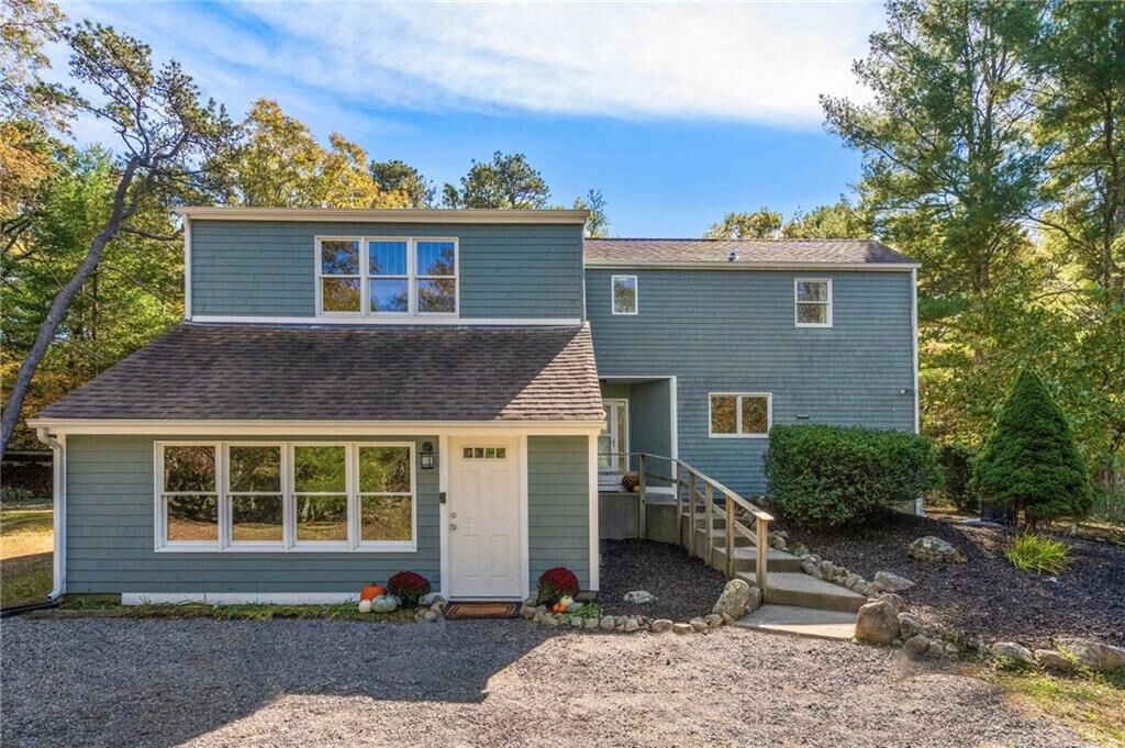 Property Photo:  5 Hoxsie Road  RI 02892
