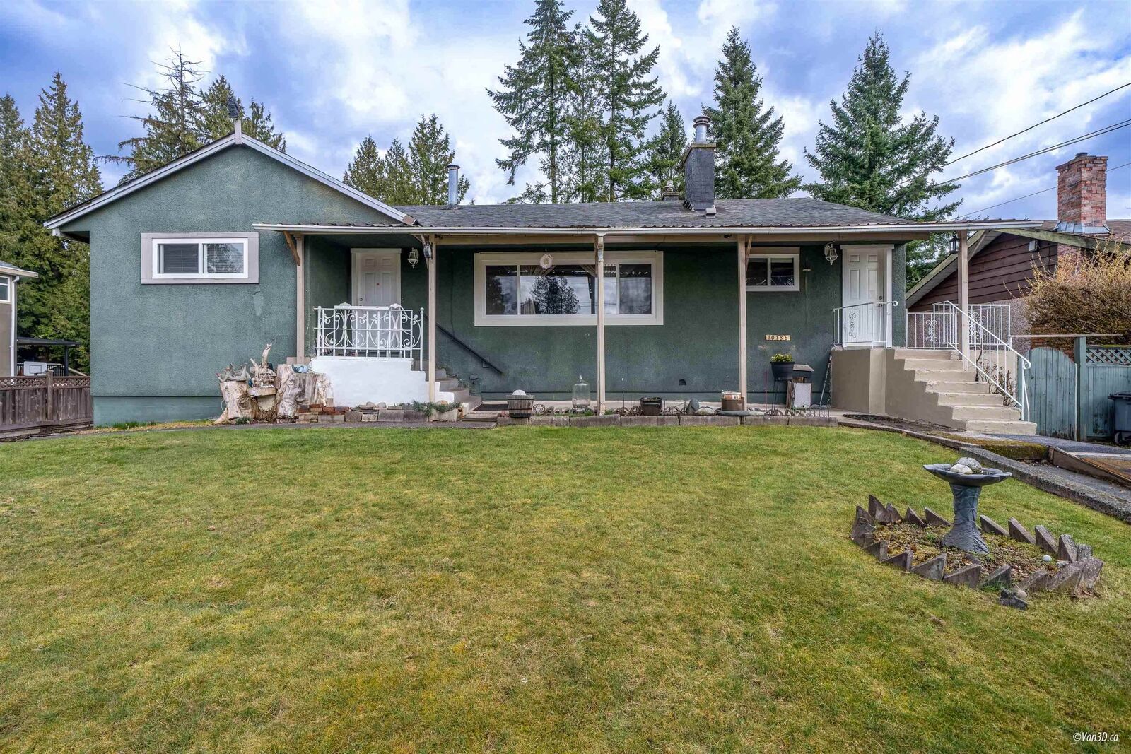 Property Photo:  10186 144A Street  BC V3R 3P8 