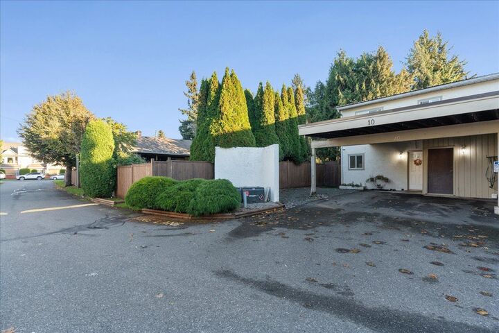 Photo de la propriété:  9473 Hazel Street 10  BC V2P 5M9 