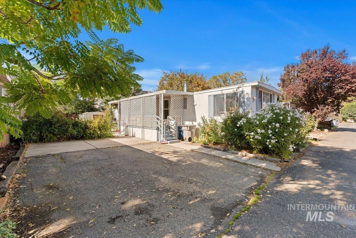 Property Photo:  3249 W Cherry Ln 2  ID 83705
