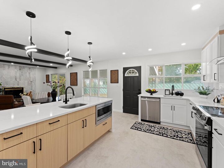 Property Photo: 443 Valley Run Drive NJ 08002