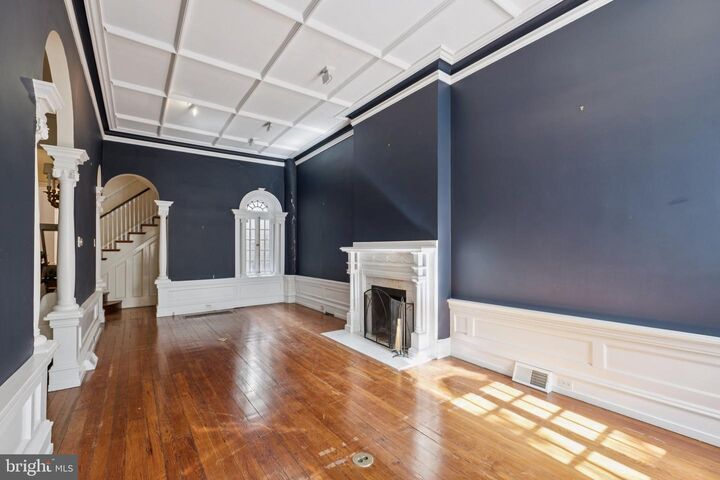 Property Photo:  2221 Locust Street  PA 19103