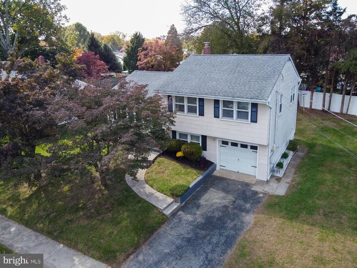 Property Photo:  108 Winding Way  NJ 08620