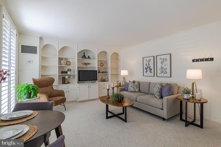 Property Photo:  333 2nd Street NE 206  DC 20002