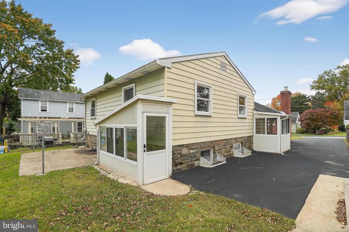 Property Photo:  635 Grand Avenue  PA 19083 