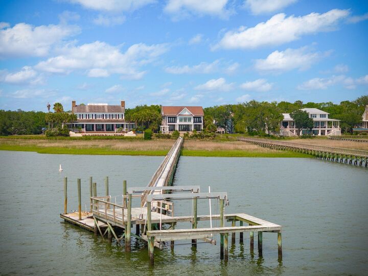 Property Photo:  104 Beach Street  SC 29464