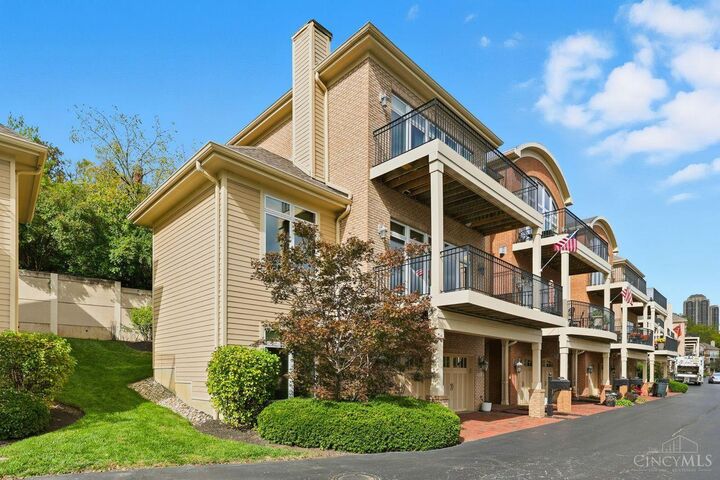 Property Photo:  1430 Riverside Drive  OH 45202