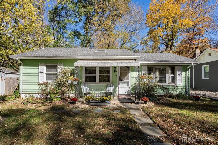 6 Diana Lane  Monroe NJ 08831 photo