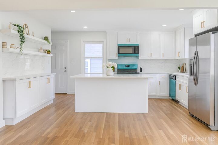 Property Photo:  93 Vera Street  NJ 08854