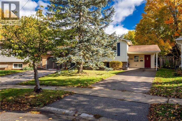 Photo de la propriété: 26 October Place ON N3R 7B4