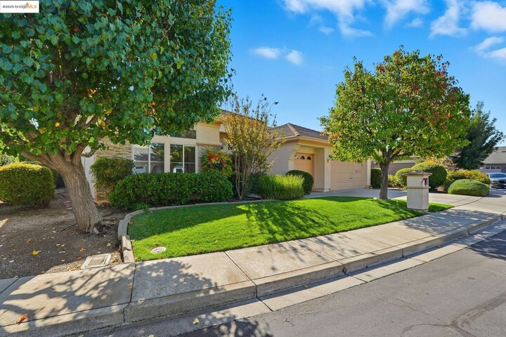 Property Photo:  84 Spencer Way  CA 94513