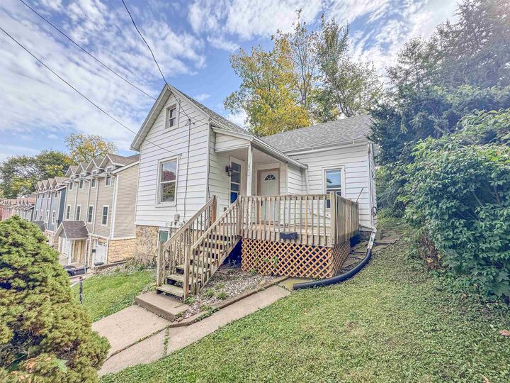642 Arlington Street  Dubuque IA 52001 photo