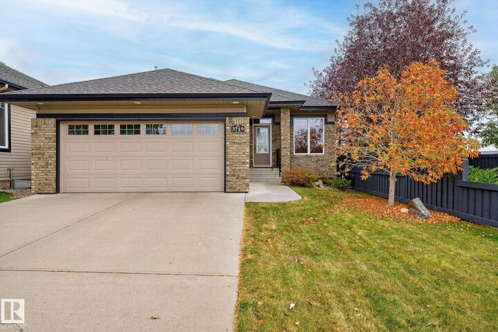 Photo de la propriété:  3719 McLay Green Green NW  AB T6R 0B9