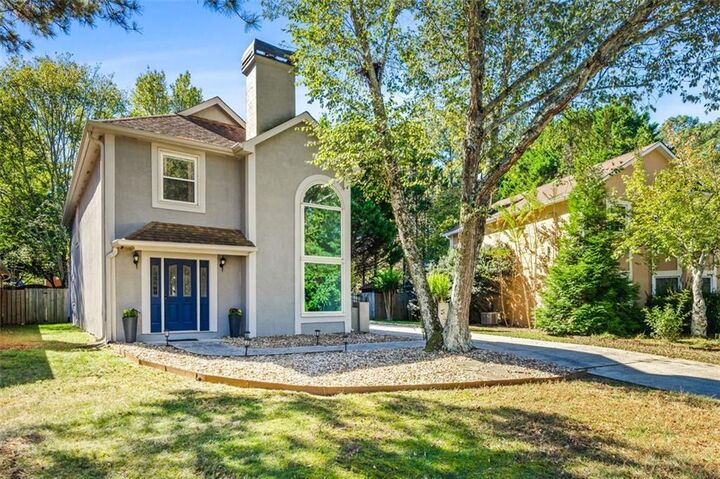 Property Photo: 1050 Essex Court GA 30004