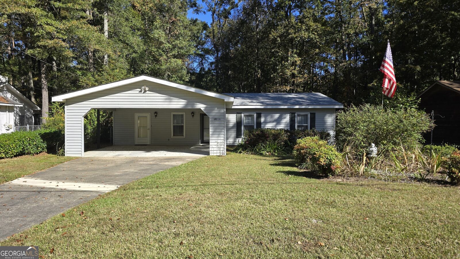 Property Photo: 1182 N Plantation Parkway GA 31220