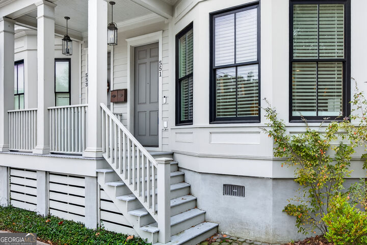 Property Photo:  551 E Gwinnett Street  GA 31401 