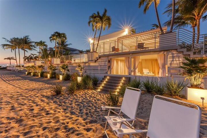 Property Photo:  2200 Inlet Drive  FL 33316